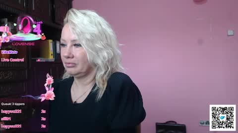 Snapshot of candy_hellenx chatting on 04/14/26, 05:46 candy_hellenx online show from 04/14/26, 05:46