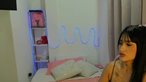 Snapshot of candy_kitty7343 chatting on 05/31/26, 04:42 candy_kitty7343 online show from 05/31/26, 04:42