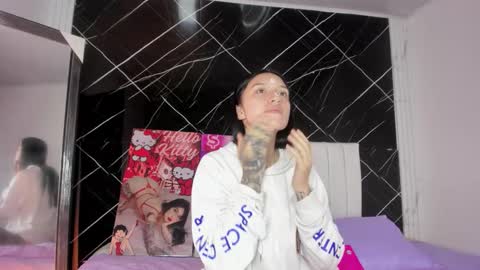 Leila  online show from 11/15/25, 01:36