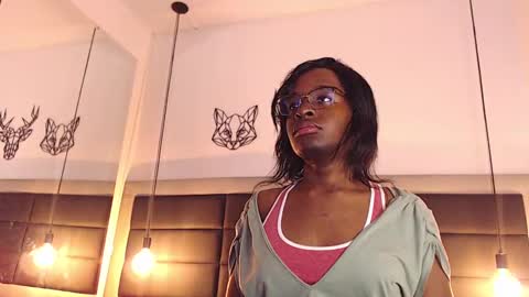 Snapshot of candy_lovee6 chatting on 10/17/25, 09:06 CANDY LOVE DANNA online show from 10/17/25, 09:06