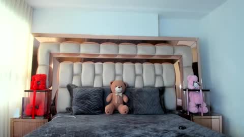 samantha online show from 11/08/25, 10:19