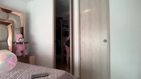 samantha online show from 04/10/26, 08:24