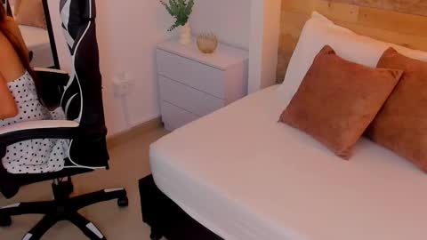 CANDY online show from 11/21/25, 07:23