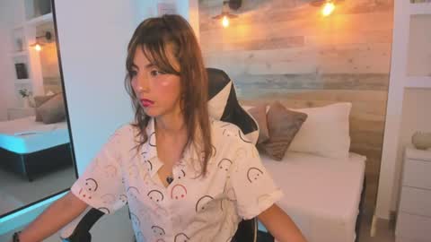 Snapshot of candy_summer28_ chatting on 07/08/26, 07:18 CANDY online show from 07/08/26, 07:18