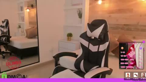 Snapshot of candy_summer28_ chatting on 08/03/26, 07:39 CANDY online show from 08/03/26, 07:39