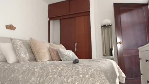 sara ivonne online show from 04/20/26, 05:48