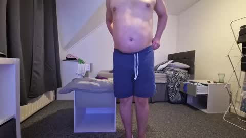 Snapshot of candyboy666 chatting on 12/25/24, 10:59 Candy Boy online show from 12/25/24, 10:59