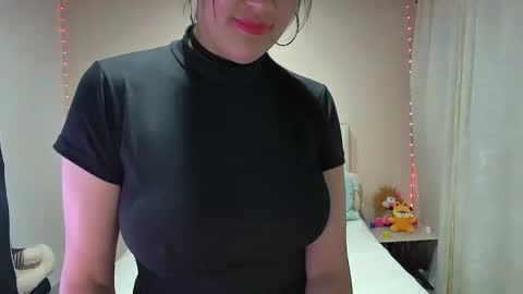 Snapshot of candycarson chatting on 12/17/24, 10:23 CANDYCARSON online show from 12/17/24, 10:23