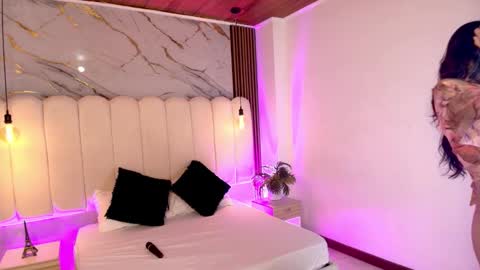 candyclair01 online show from 11/27/25, 07:16