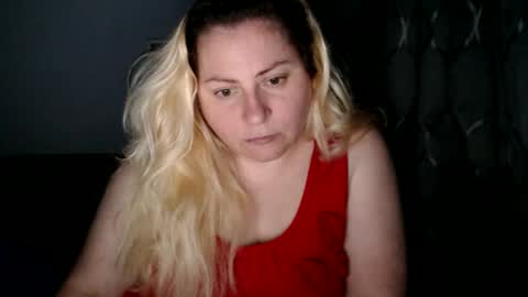 Laura online show from 09/12/25, 03:34