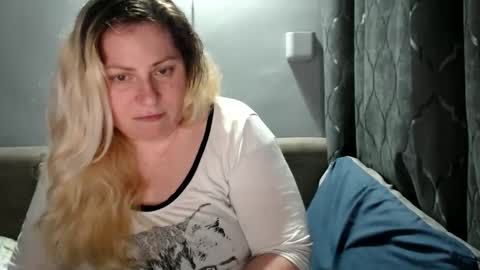 Laura online show from 11/04/25, 07:57