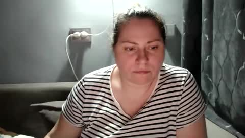 Laura online show from 11/27/25, 07:16