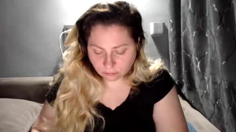 Laura online show from 03/31/26, 06:30