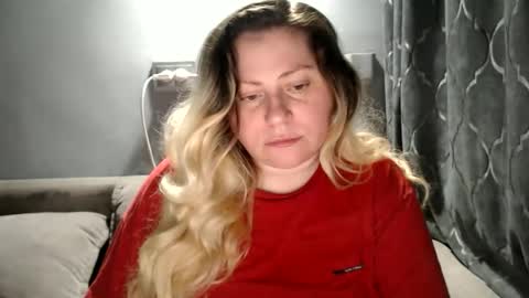 Laura online show from 04/21/26, 02:51