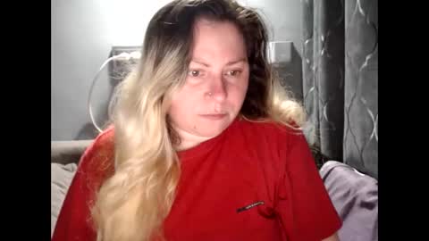 Laura online show from 04/21/26, 08:44