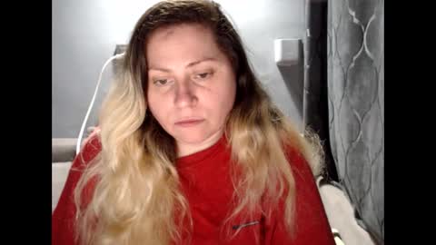 Laura online show from 05/30/26, 09:34