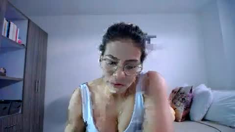 Candy Dowson online show from 06/16/26, 08:22