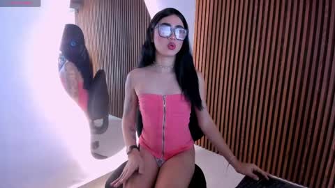 candyglow_ online show from 06/04/26, 05:52