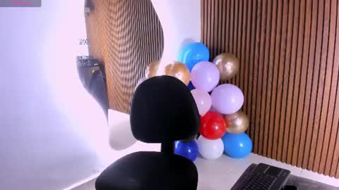 candyglow_ online show from 06/10/26, 06:40