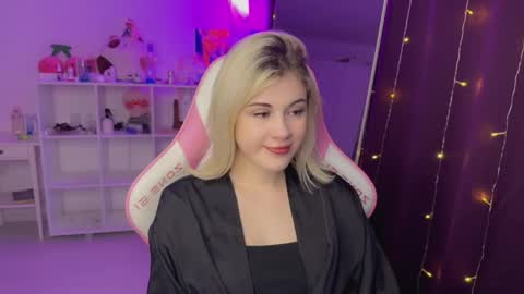 You can call me HH online show from 12/18/25, 11:38