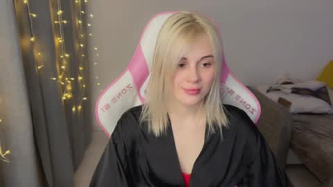 You can call me HH online show from 02/15/26, 06:04