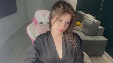 You can call me HH online show from 05/13/26, 06:38
