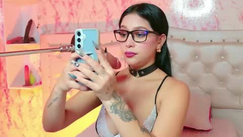 Snapshot of candykissx chatting on 06/07/26, 02:16 Scarlet online show from 06/07/26, 02:16
