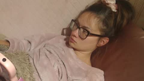 say meow and send tip  online show from 10/27/25, 06:12