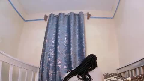 Candice online show from 03/02/25, 09:11