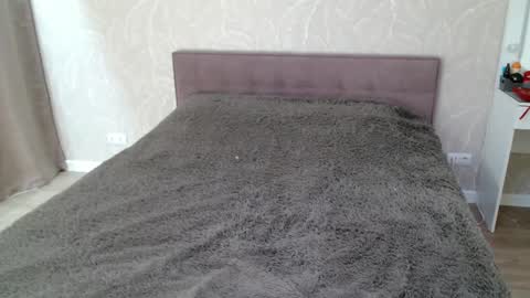 candymini online show from 02/11/25, 01:51