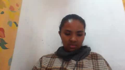 Snapshot of candysourensx chatting on 05/29/26, 05:16 CandySourensx online show from 05/29/26, 05:16