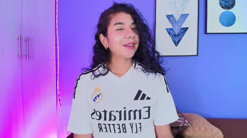 Snapshot of candyy_bella chatting on 01/17/25, 09:28 Isabella online show from 01/17/25, 09:28