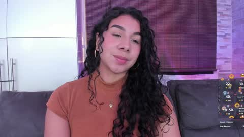 Snapshot of candyy_bella chatting on 02/01/25, 06:40 Isabella online show from 02/01/25, 06:40