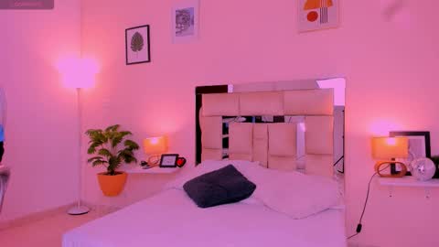 Candy online show from 09/27/25, 06:57