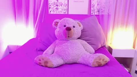 Snapshot of canela_bm chatting on 04/10/26, 12:10 cane online show from 04/10/26, 12:10