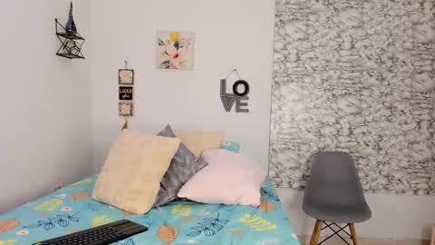 Canhela online show from 11/29/25, 03:37