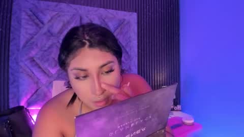 GABRIELA LOPEZ online show from 01/15/25, 08:37