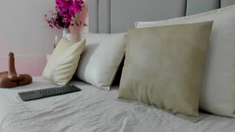 Snapshot of cannelasmith chatting on 07/10/26, 12:37 cannelasmith online show from 07/10/26, 12:37