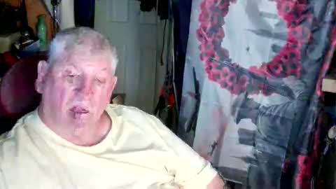 canoelicker69 online show from 04/24/26, 06:21