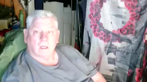 Snapshot of canoelicker69 chatting on 04/29/26, 07:31 canoelicker69 online show from 04/29/26, 07:31