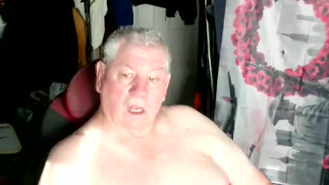 Snapshot of canoelicker69 chatting on 06/06/26, 12:43 canoelicker69 online show from 06/06/26, 12:43