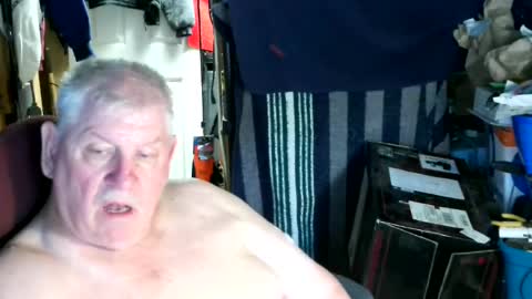 Snapshot of canoelicker69 chatting on 07/11/26, 08:11 canoelicker69 online show from 07/11/26, 08:11