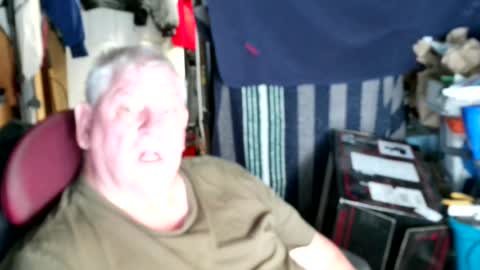 Snapshot of canoelicker69 chatting on 07/12/26, 02:41 canoelicker69 online show from 07/12/26, 02:41