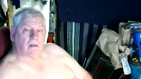 Snapshot of canoelicker69 chatting on 07/22/26, 07:05 canoelicker69 online show from 07/22/26, 07:05