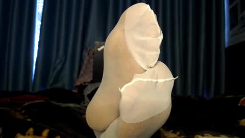 Snapshot of caolau chatting on 12/15/24, 08:08 Miss Di online show from 12/15/24, 08:08