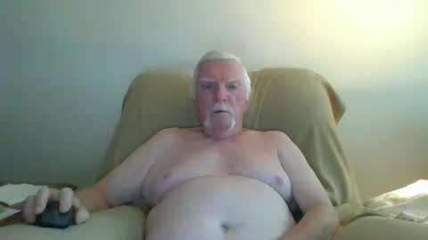 Snapshot of capecod21 chatting on 12/08/24, 07:22 capecod21 online show from 12/08/24, 07:22