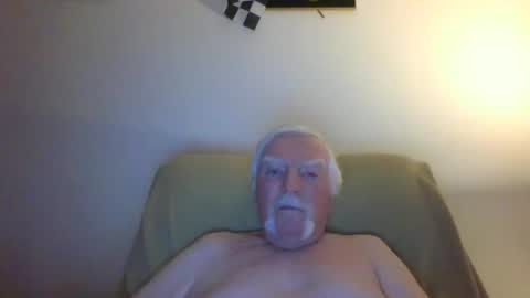 Snapshot of capecod21 chatting on 01/04/25, 12:16 capecod21 online show from 01/04/25, 12:16