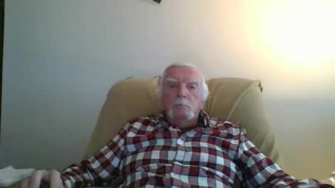 Snapshot of capecod21 chatting on 01/26/25, 06:27 capecod21 online show from 01/26/25, 06:27