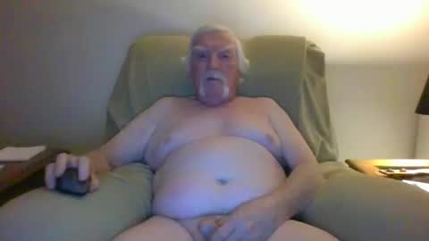 Snapshot of capecod21 chatting on 02/01/25, 04:03 capecod21 online show from 02/01/25, 04:03