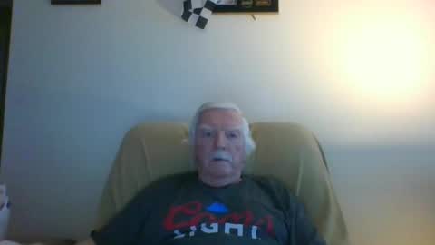 Snapshot of capecod21 chatting on 03/09/25, 12:20 capecod21 online show from 03/09/25, 12:20